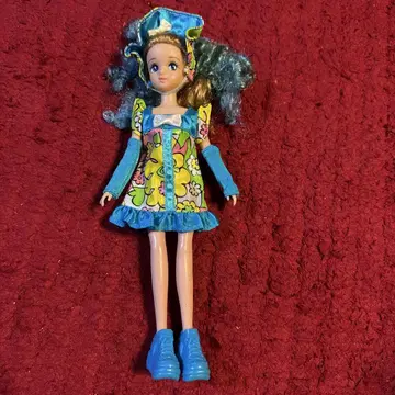 리카짱 파란색 꽃무늬 의상 인형 본체