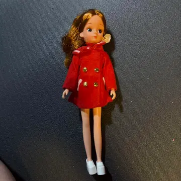 리카짱 인형 본체 빨간색 코트