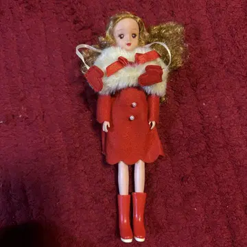 리카짱 인형 빨간색 코트