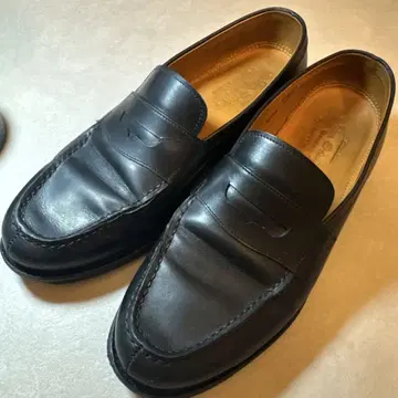 Jalan Sriwijaya 98998 Garuda / BLACK
