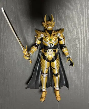 S.H. 피규아트 황금 기사  GARO 가로 중고 현상품