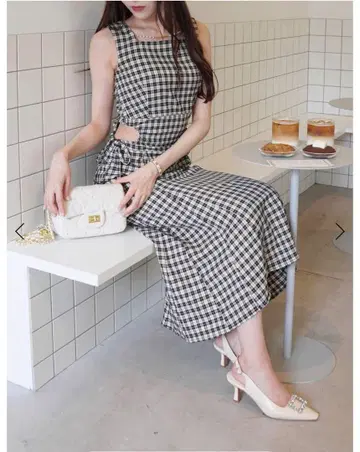 POMME d'amour charm side ribbon onepiece