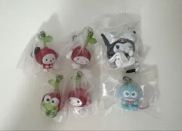 산리오 에모큥 메지루시 액세서리 체리 가챠