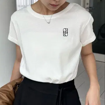 capricieux le'mage 라운드 슬리브 T셔츠