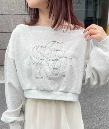 mline mystic 오프숄더 로고 맨투맨