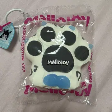 멜로 조이 스노우 손톱