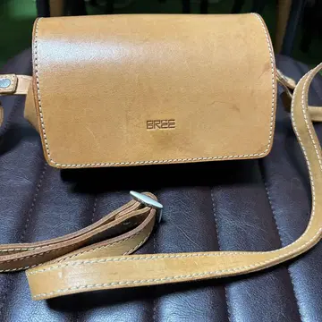 BREE 숄더백