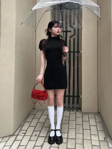 DD 로고 타이트 니트 미니 원피스 Darich