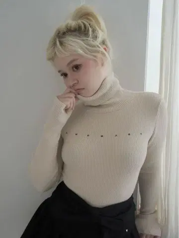 andmary Mary turtle knit tops
