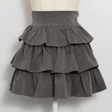 pium 티어드 프릴 미니 스커트 차콜