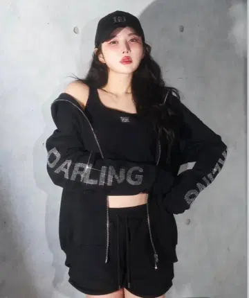 크리스탈 로고 빅 후드티