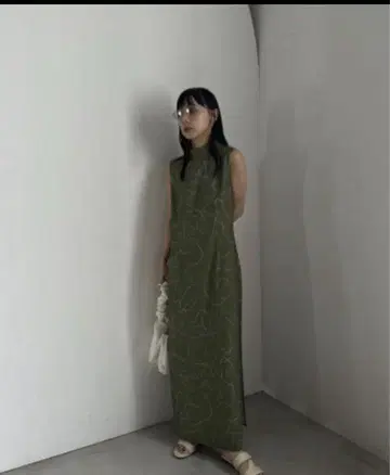 AMERI MEDI BODY LINE ART DRESS