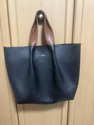 핸더 스킴 피아노 백 M