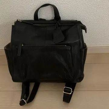 [ fes ] 블랙 가죽 백팩