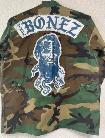 The BONEZ 자켓 밀리터리