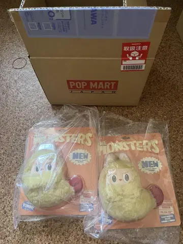 THE MONSTERS Wacky Mart 새우튀김 이어폰 케이스 두 개