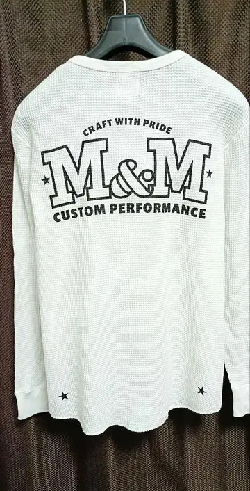 M&M 서멀 롱 슬리브 T셔츠 화이트 M