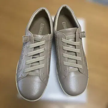 새상품급 아킬레스 솔보 여성용 가죽 스니커즈 23.5 cm 핑크 베이지