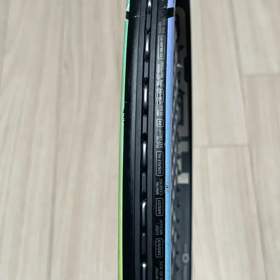 헤드 그래비티 MP 라이트 테니스라켓 팝니다