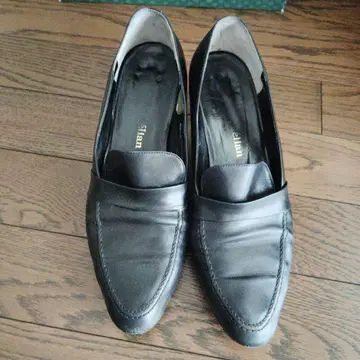 스테판 케리안 블랙 가죽 로퍼 힐 약 5cm