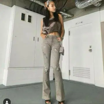 미사용 새상품 juemi x SOMETHING 플레어 데님
