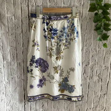 LEONARD FASHION 아름다운 꽃무늬 프린트 타이트 스커트 M
