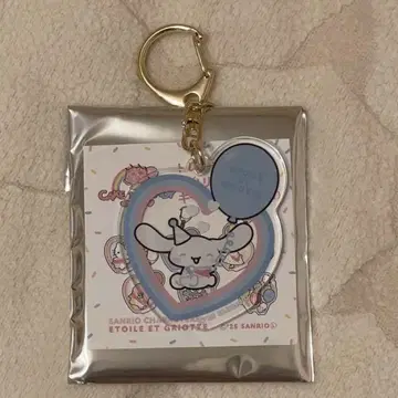 fancy sanrio 시나몬 아크릴 키링