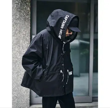 캡틴스 헬름 테크니컬 모즈 코트