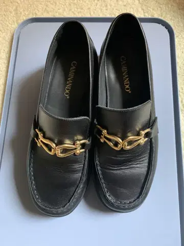 CAMINAND SIGNATURE LOAFERS