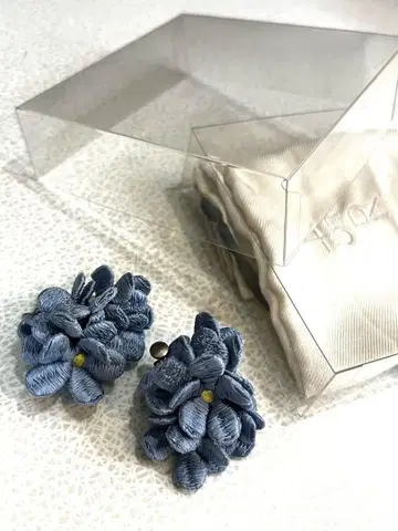 45rpm 블루 꽃 모티브 귀찌 45R 액세서리