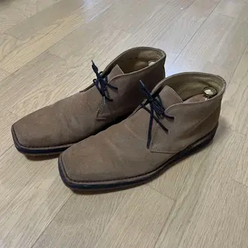 리걸 스웨이드 처카 부츠