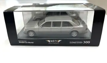 Mercedes-Benz V124 Lang 실버