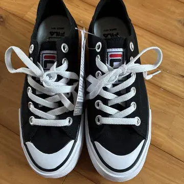 FILA 블랙 스니커즈