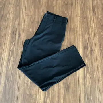 [ 미사용 ] UNIQLO 울트라 스트레치 팬츠 긴 길이 블랙 M