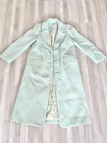 민트 그린 롱 코트 프랑슈리페