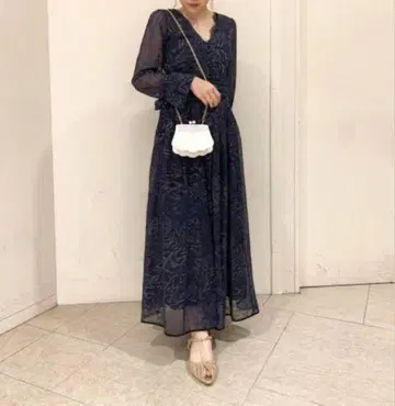 [ lily brown ] 정가 23100 코랄 네이비 셋업