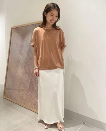 세컨드 스킨 하프 슬리브 풀오버