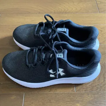 언더아머 스니커즈(블랙) 27.5cm