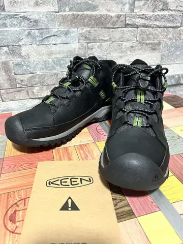 KEEN 타기 미드 WP 블랙 22.5cm
