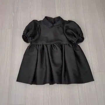 인기 keina rita 반팔 상의 블랙 퍼프 슬리브 플레어 블랙