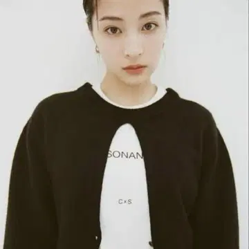 SuzuHirose W FACE CENTER SLIT KNIT TOPS