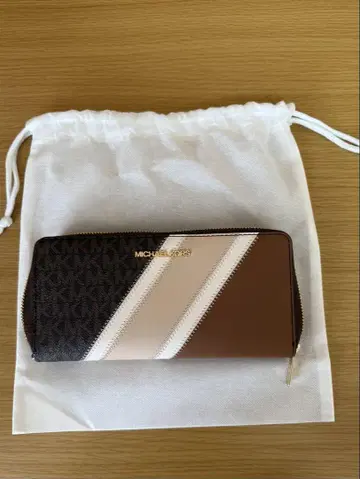 MICHAEL KORS 스트라이프 장지갑 수납 가방 포함