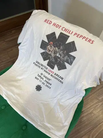 RED HOT CHILI PEPPERS 화이트 셔츠