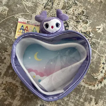 TWICE LOVELYS 삐걱큥 바디백 서브리