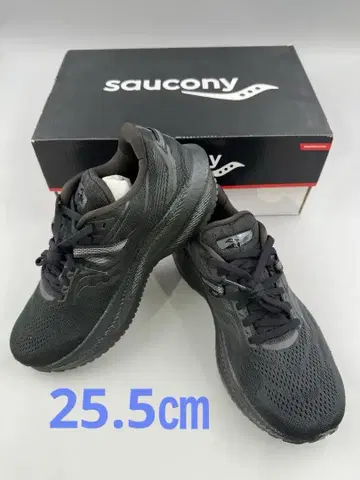 Saucony TRIUMPH 20 블랙 스니커즈 25.5