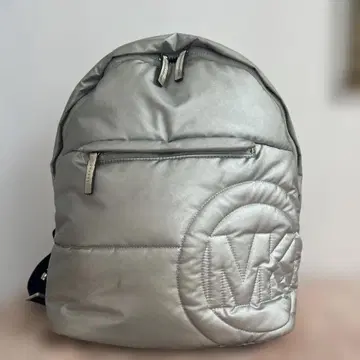 마이클코어스 정품 실버 퀼팅 백팩