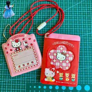 HELLO KITTY 플라워형 패스 케이스, 명찰 키티 굿즈