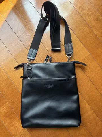 토요오카 가방 경량 숄더백 남성용 블랙