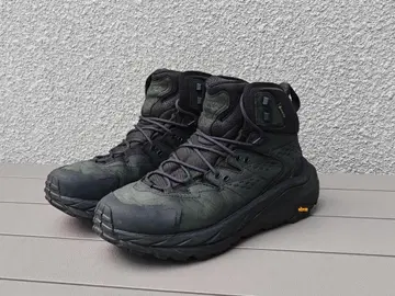 호카 등산화 미드컷 블랙 KAHA 2 GTX 27.5cm