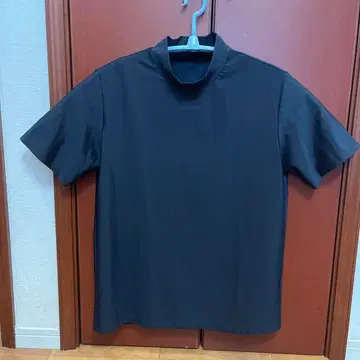 G/FORE 블랙 하이넥 셔츠